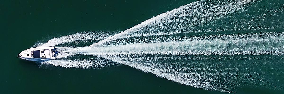 Speedboat with ever-expanding wake